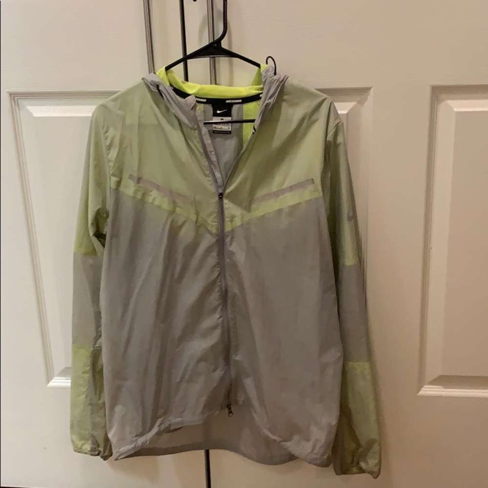 Nike running windbreaker